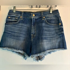 7 for All Mankind dark washed, frayed hem, 5 pocket, size 28 jean short NWT